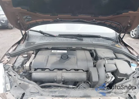 2013 Volvo Xc60 3.2 Premier z USA, uszkodzony, nr VIN YV4940DZ4D2410036